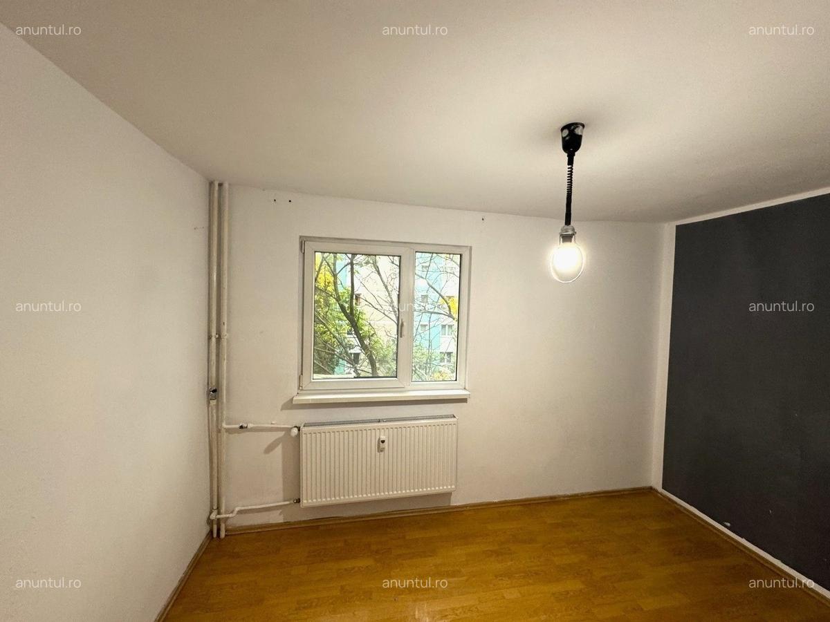 Drumul Taberei, Piata Moghioros - 2