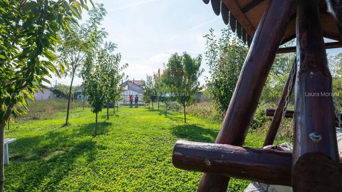 Vanzare vila si spatiu comercial, cu gradina si garaj-zona Corbii Mari - 17