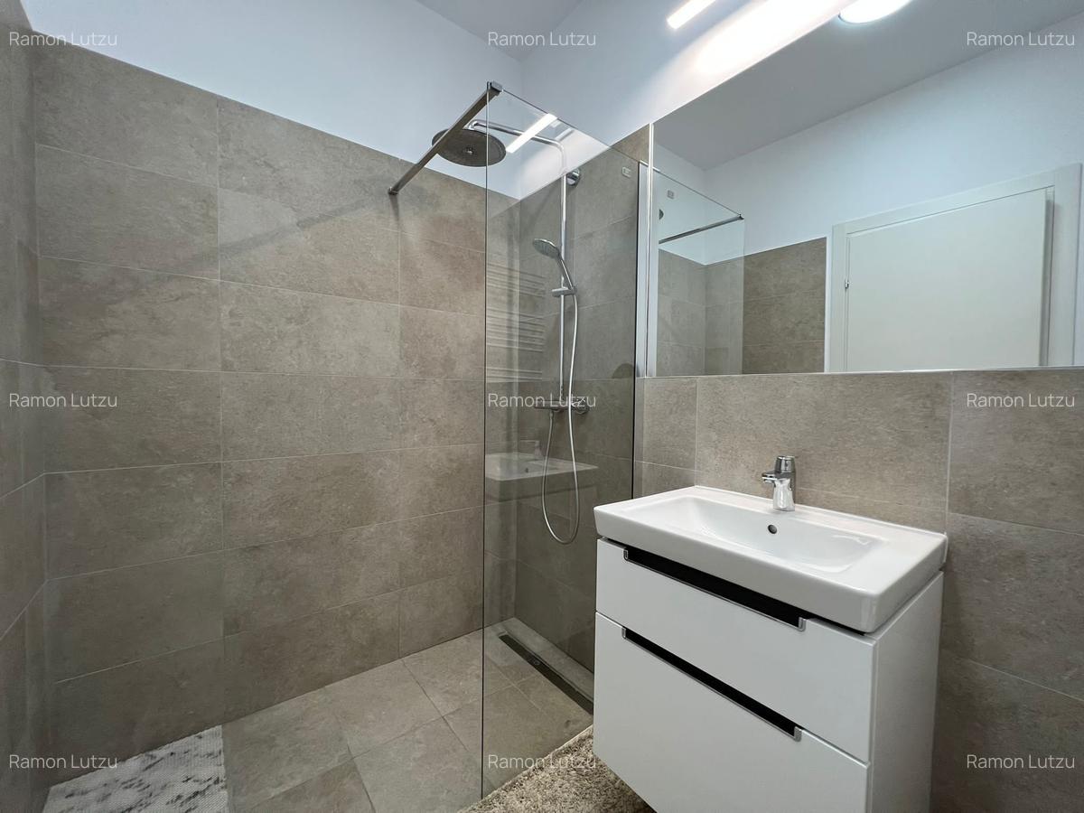 Apartament cu 4 camere decomandat, mobilat în Băneasa - 11