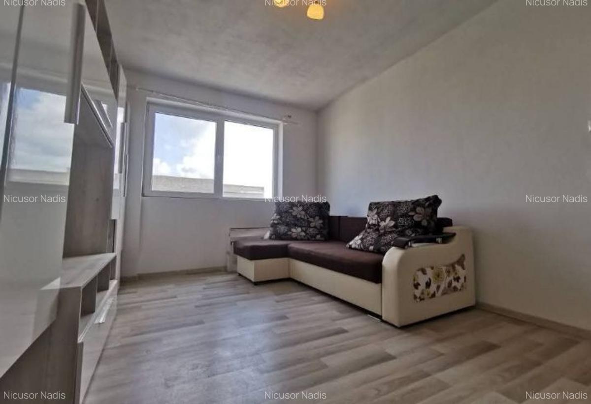 Apartament de vânzare - 2