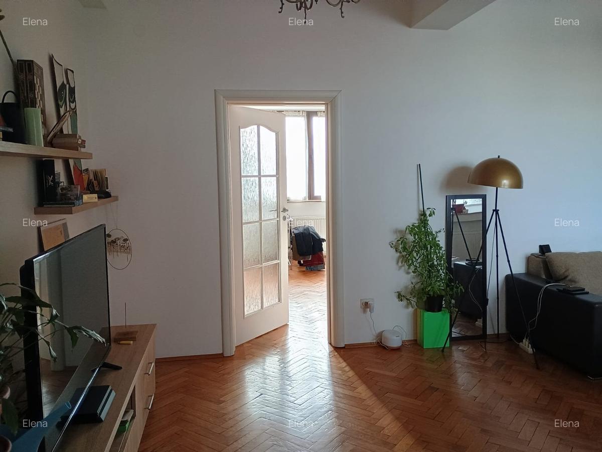 Magheru 2 camere spatios si renovat, mobilat elegant. - 4