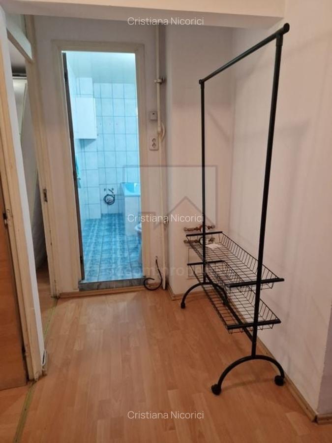 Apartament cu 3 camere decomandat, mobilat în Sebastian - 11