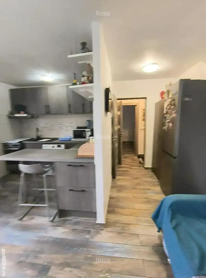 Proprietar Vand Apartament 4 camere, 65 m, balcon, renovat, mobilat, Bulevardul 1 Decembrie 1918 - 7 Proprietar Vand Apartament 4 camere, 65 m, balcon, renovat, mobilat, Bulevardul 1 Decembrie 1918 - 7