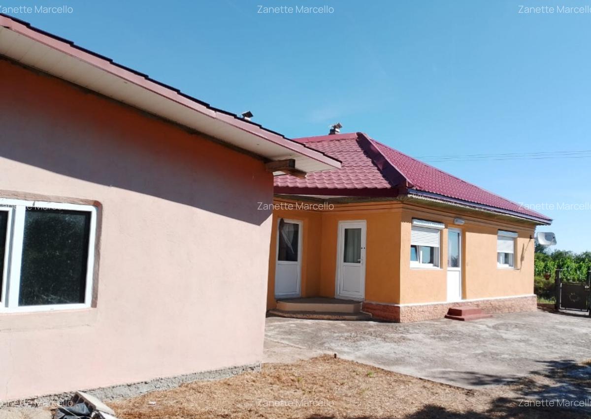 Casa mobilata Straoane, Vrancea - 2