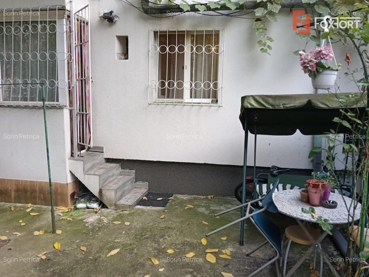 Apartament cu 3 camere parter, zona Spitalul Judetean - 15 Apartament cu 3 camere parter, zona Spitalul Judetean - 15