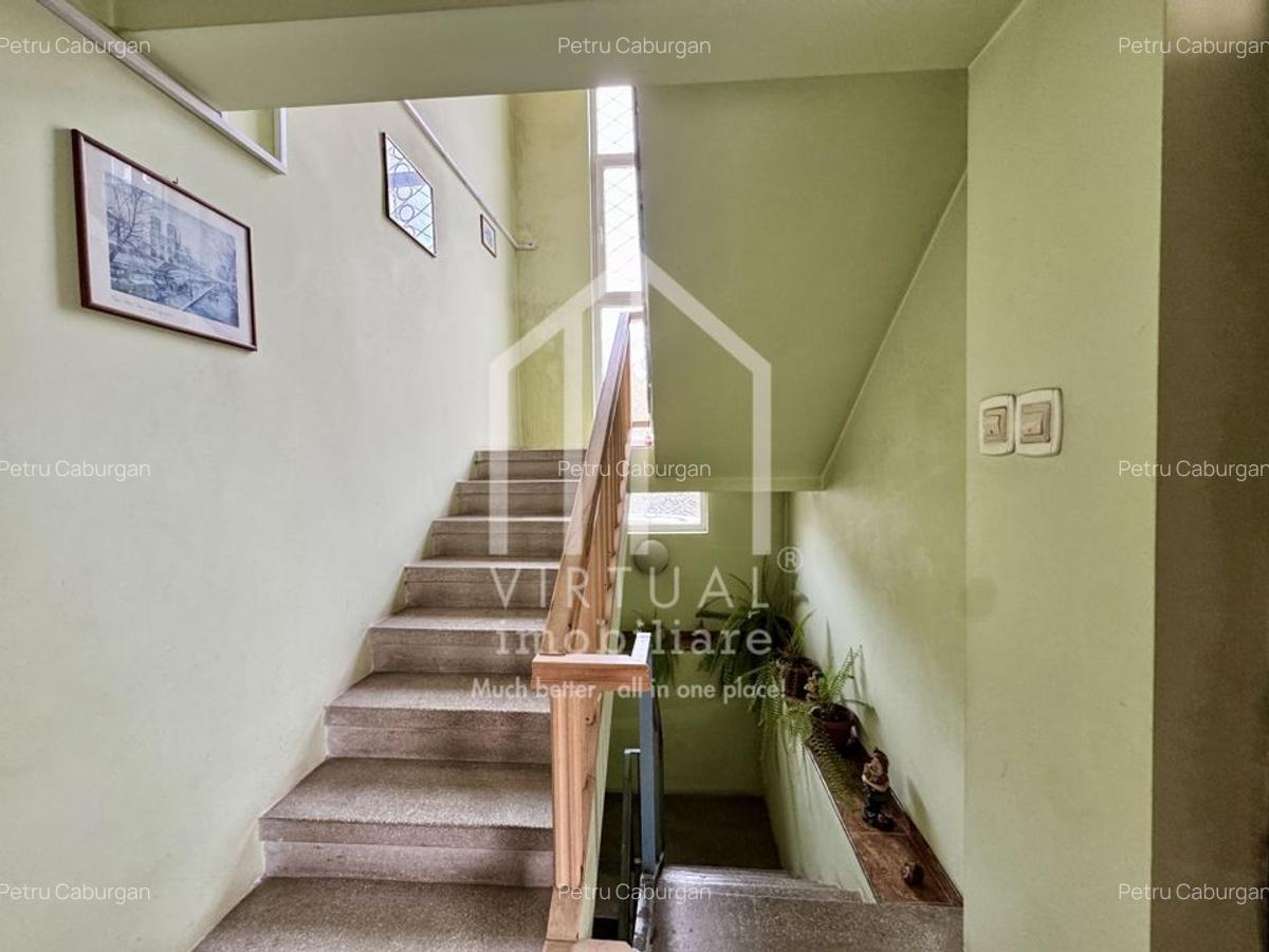 Casa individuala cu 6 camere + demisol 94mp utili, teren 972mp, garaje - 7