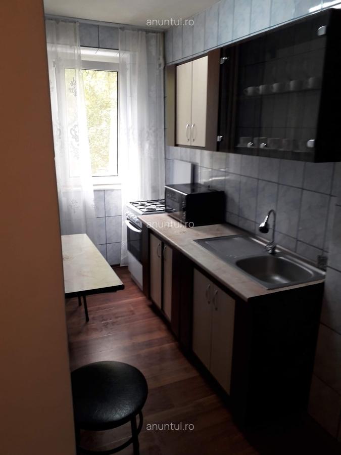 Piata Sudului, Nitu Vasile - 4