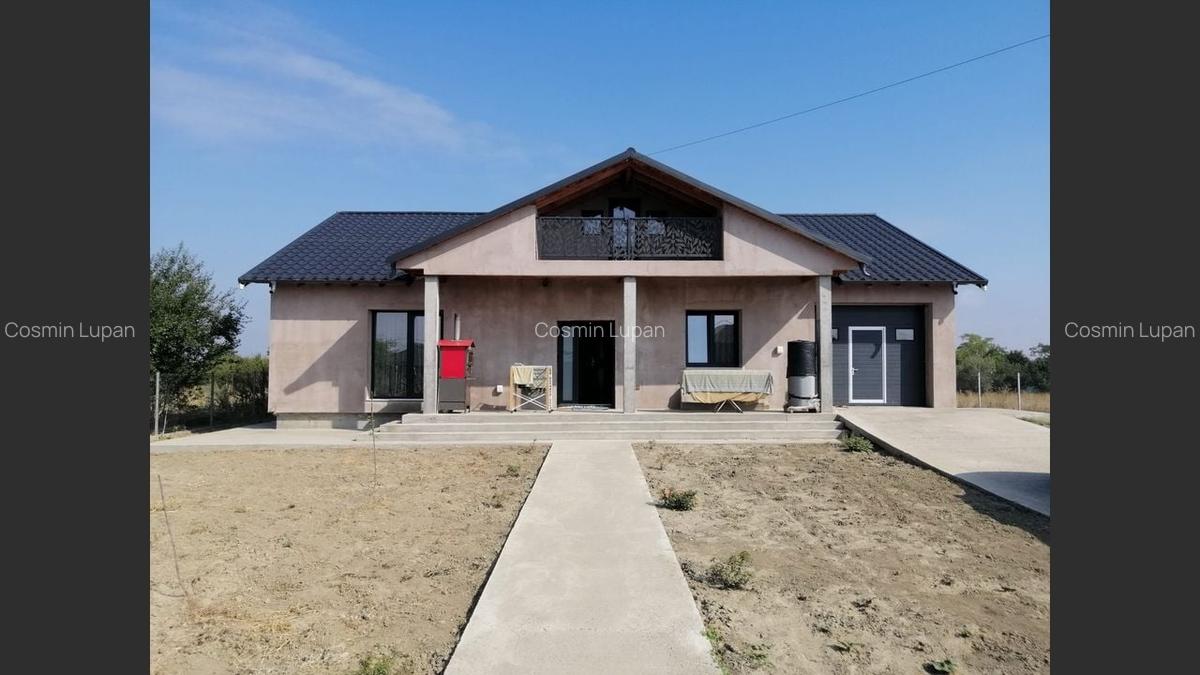 Casă Vădeni, 200m?, 4 camere, centru - 14