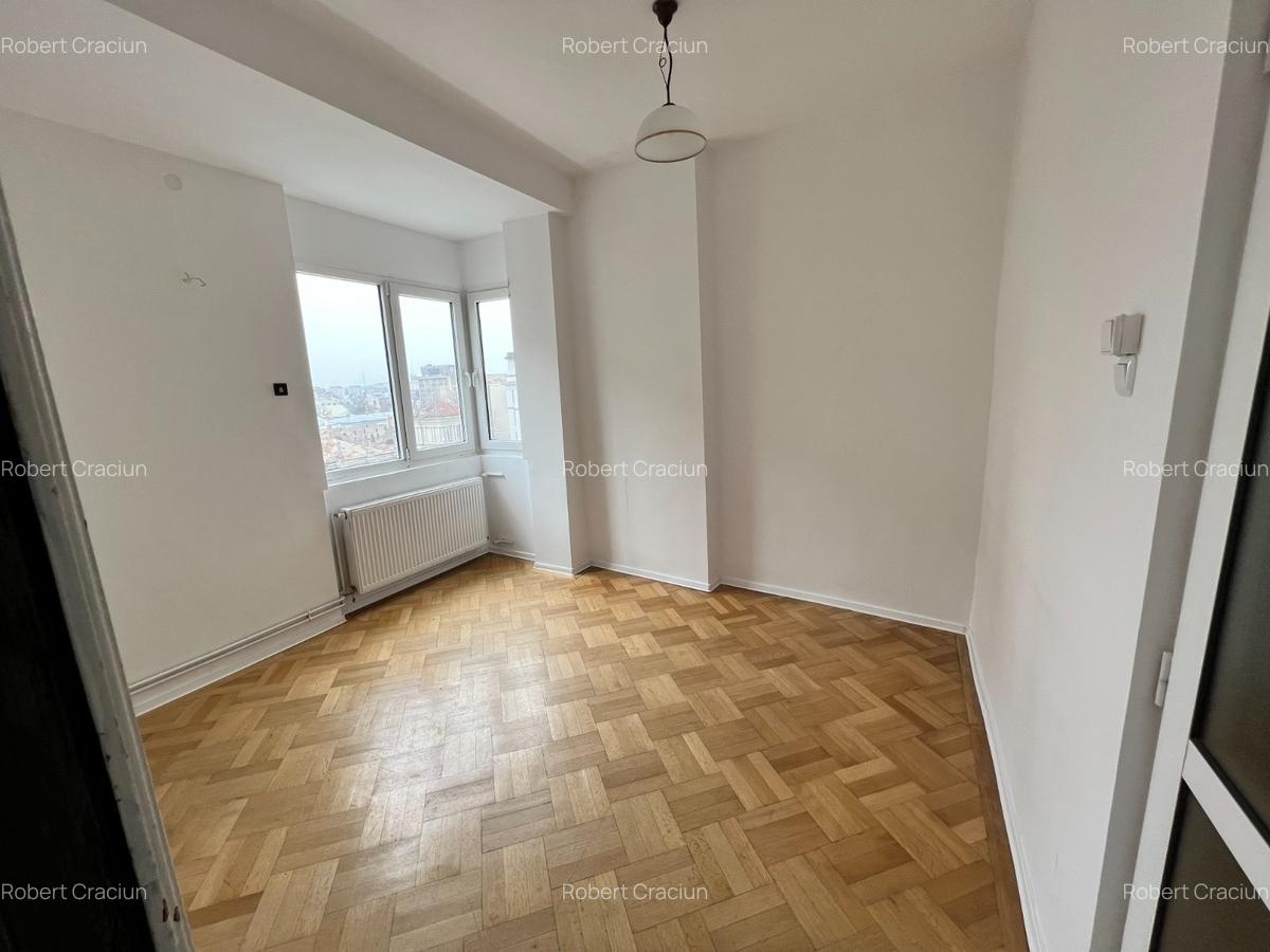 UNIVERSITATEA-HOTEL RADISSON - 2