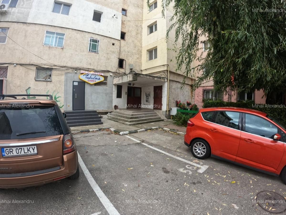 Spatiu Comercial de Inchiriat - 60 mp,  Zona Intens Circulata! - 17