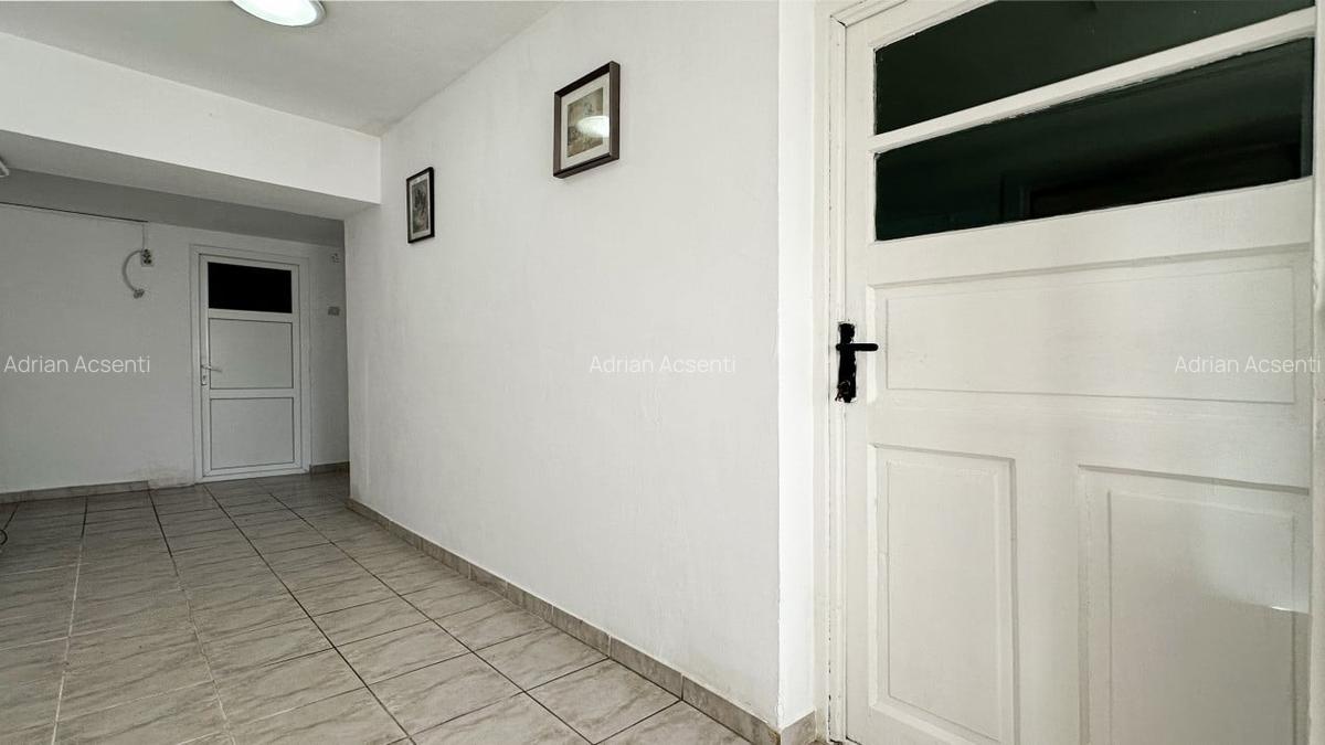 Casa cu 4 camere, in Eforie Nord, renovata, pret exceptional, teren proprietate - 9