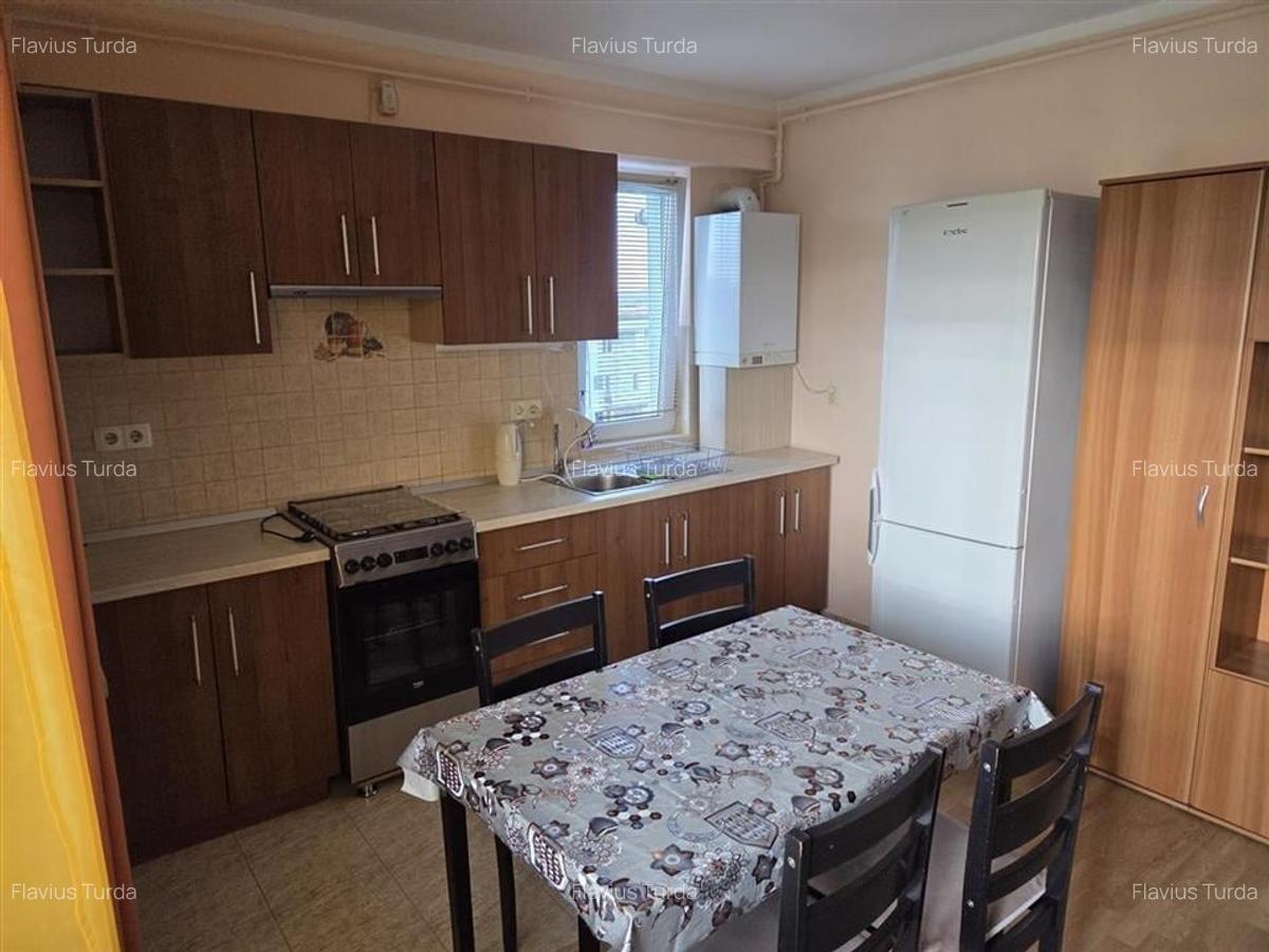 Apartament 3 camere balcon zona Turnisor - 2