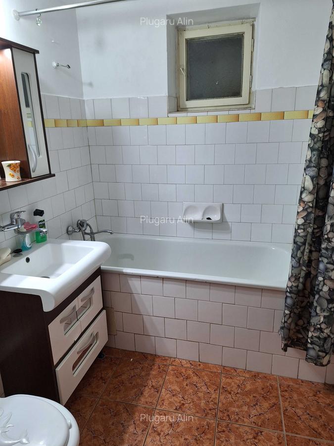 Apartament cu 4 camere semidecomandat în Teiul Doamnei - 7