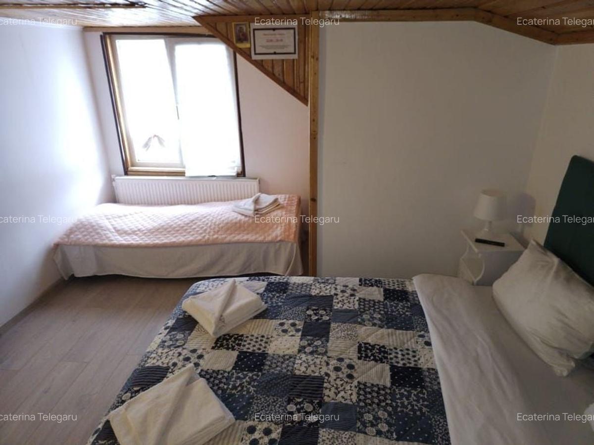 Pensiune la Cheia, moderna, functionala in totalitate, vedere mirifica (chirie) - 6 Pensiune la Cheia, moderna, functionala in totalitate, vedere mirifica (chirie) - 6