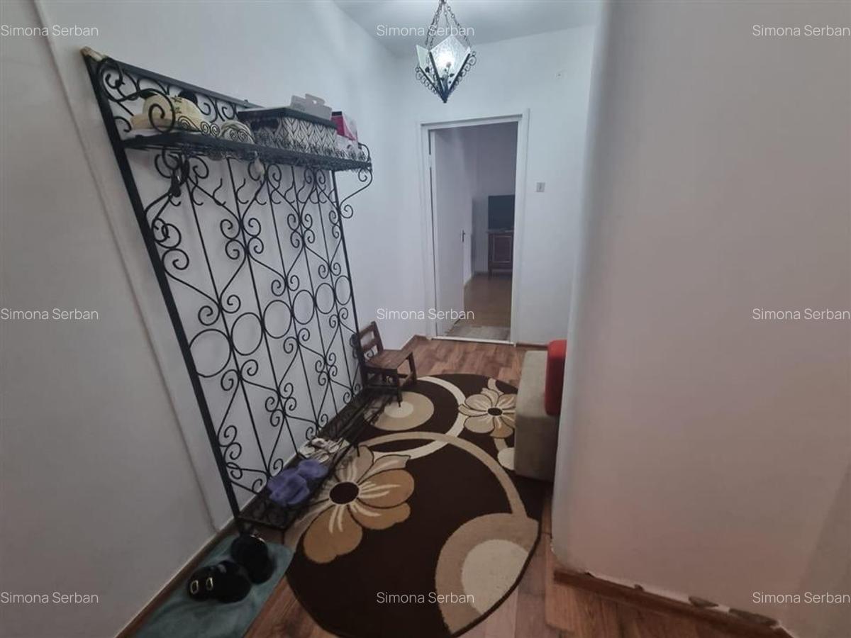 Apartament cu 3 camere decomandat, mobilat în Central - 4