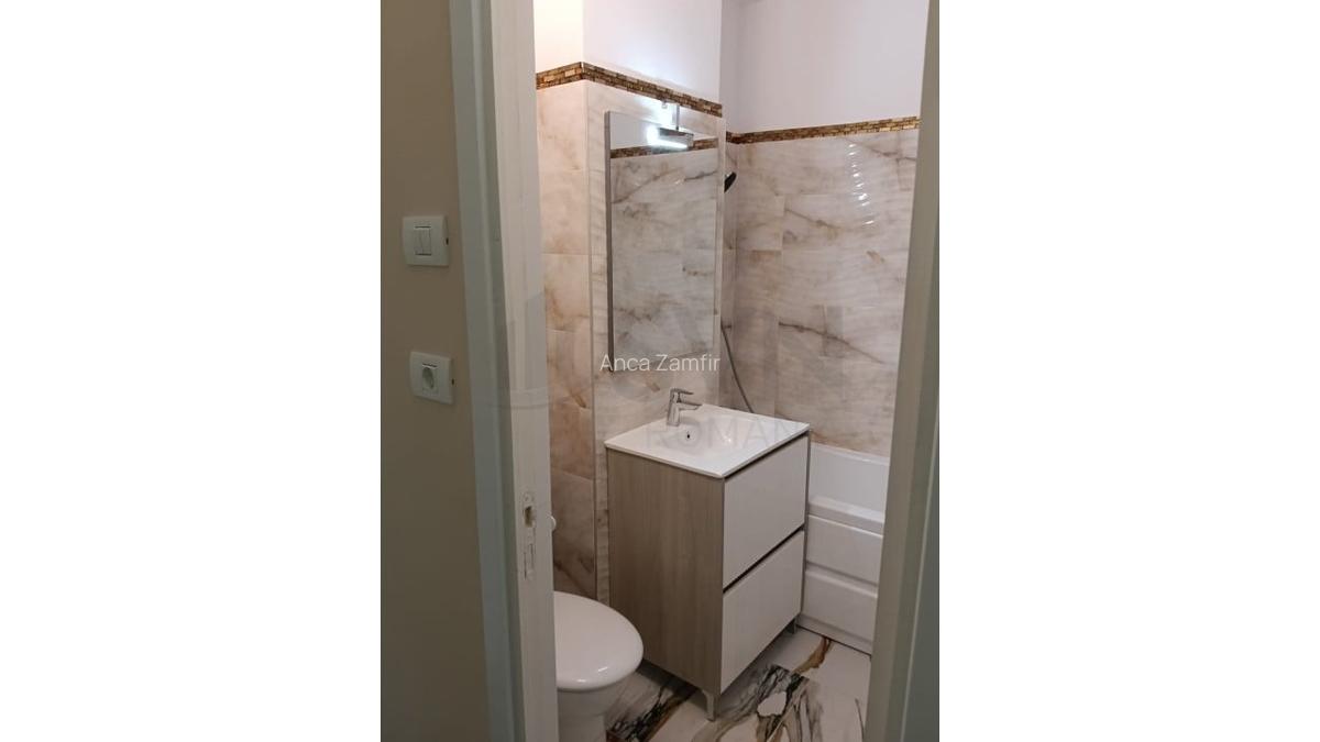 REA1023962 Apartament 3 camere renovat Piata Delfinului - 8