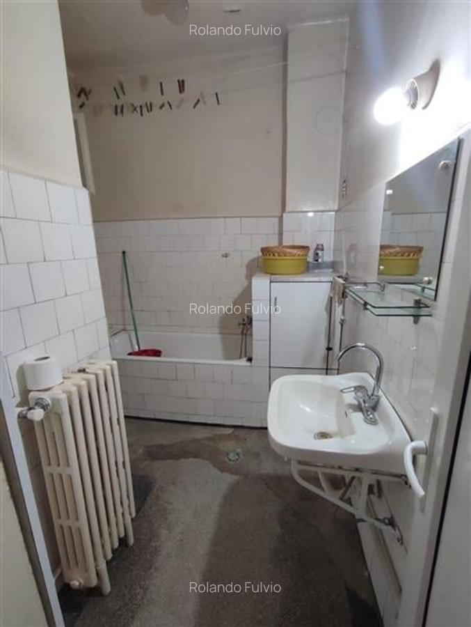 Vanzare apartament 3 camere in bloc mic, Polona - 13