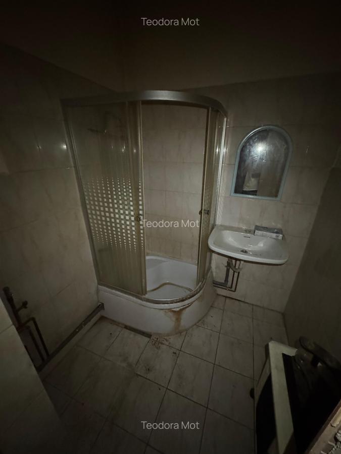 Apartament cu 2 camere semidecomandat în P-ța Unirii - 7