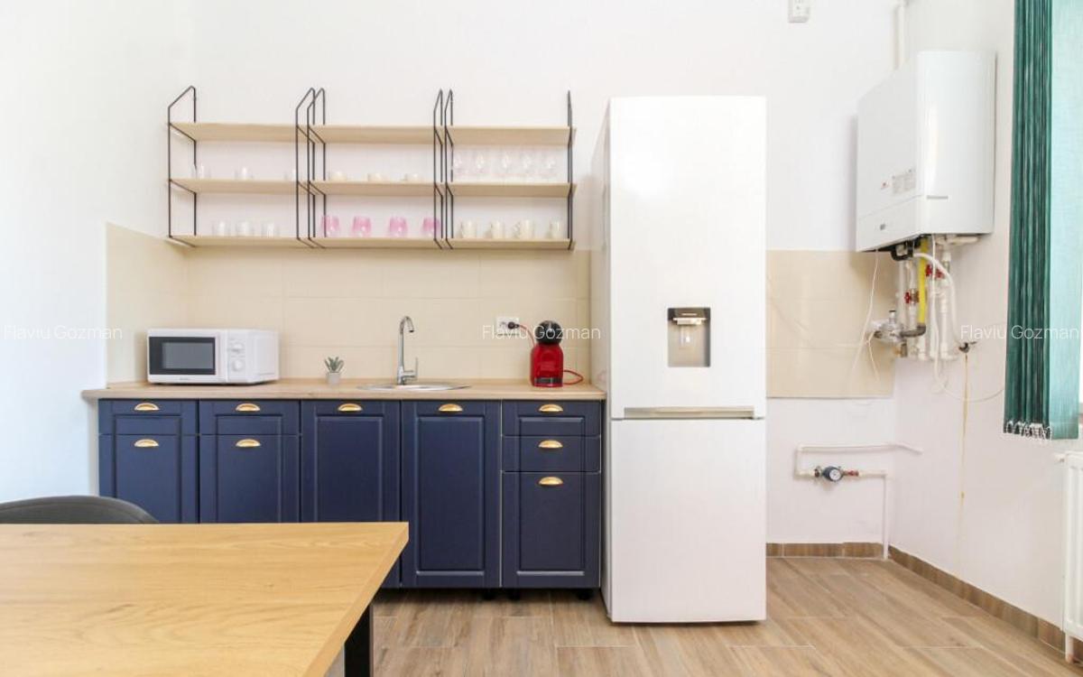 Apartament 76 mp, tavan inalt, Centru, langa Opera Nationala - 1