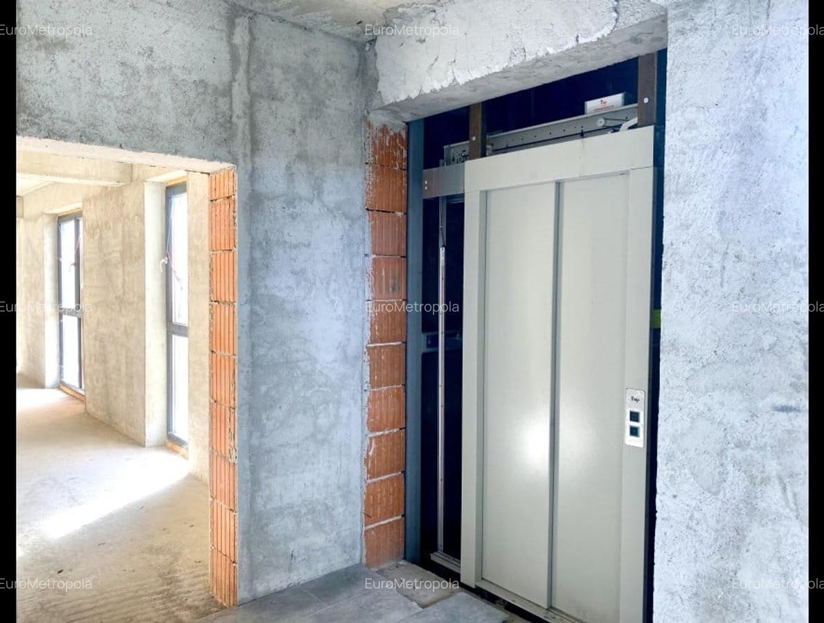 Imobil 900 mp, garaj 10 masini, lift - 5