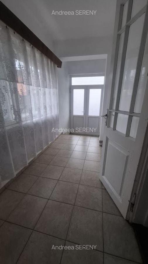 Spațiu cu potențial dublu: locuință sau sediu! - 7