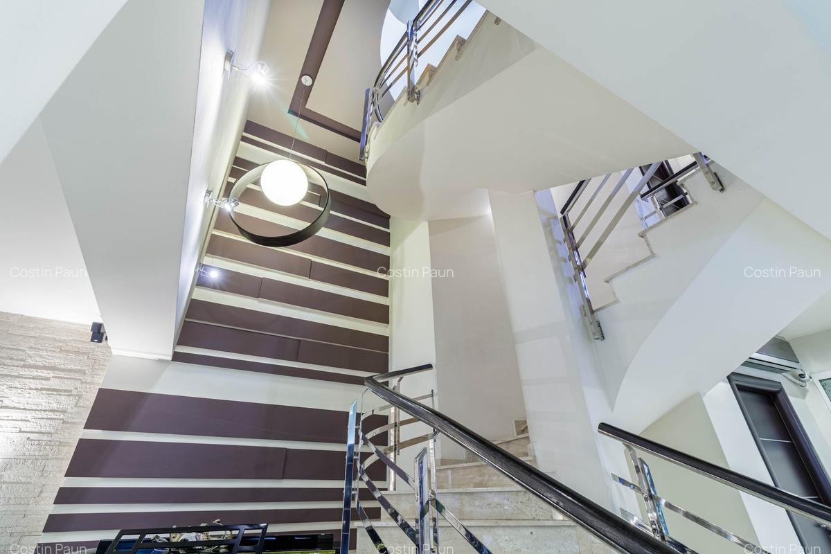 Casă premiată, finisaje premium, curte superbă – 700 mp teren - 35