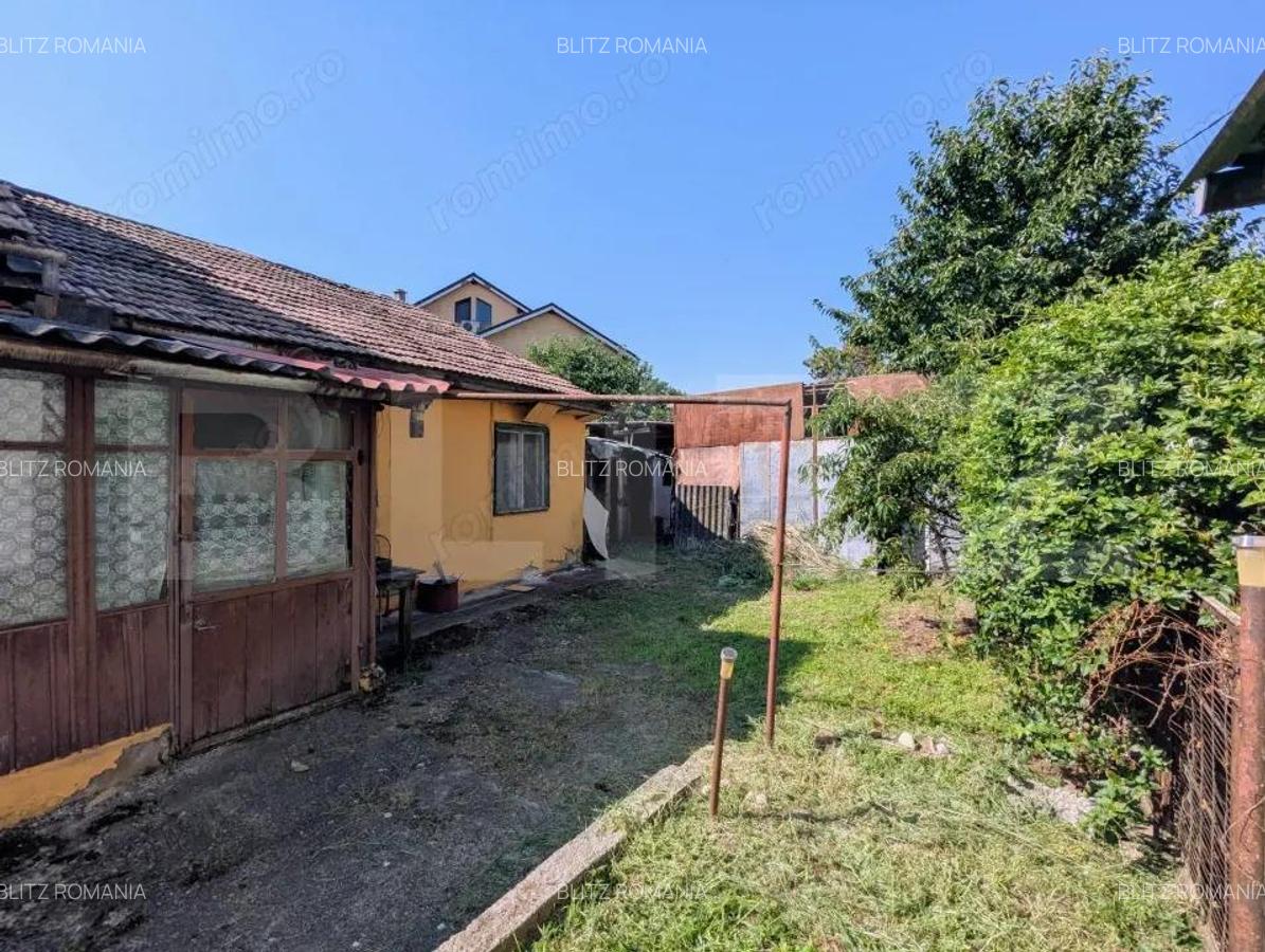 Investi?ie, Casa demolabila, teren 400 mp, front 11 m, Mara?ti - 1