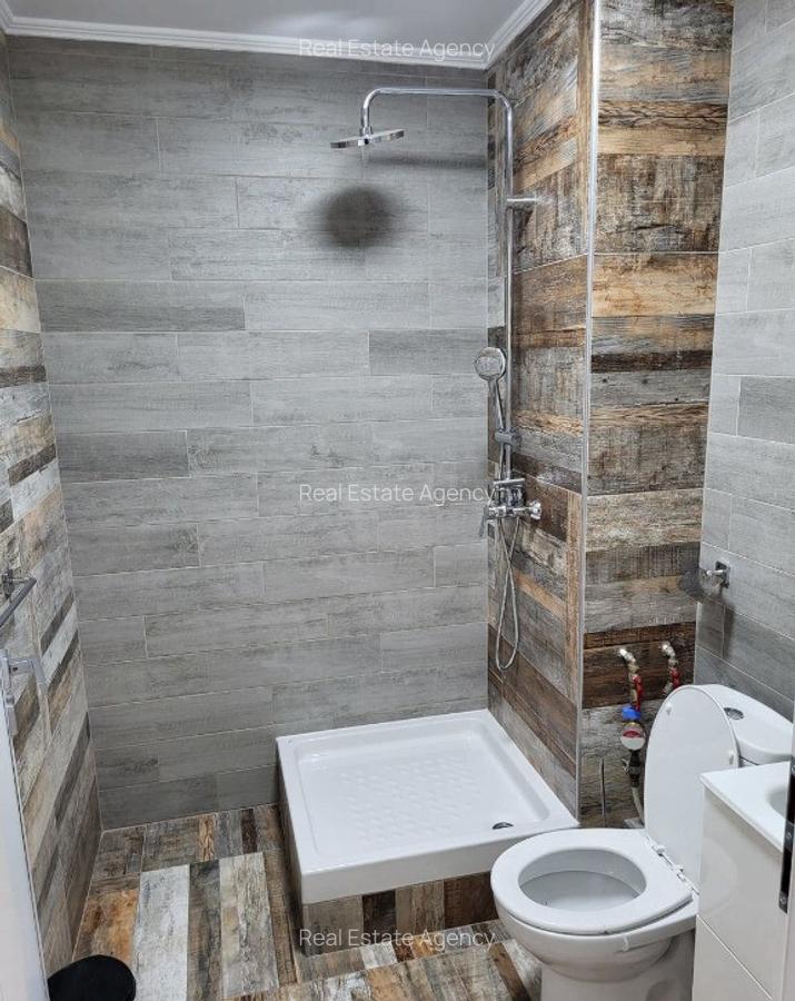 3 camere in zona Girocului - 4