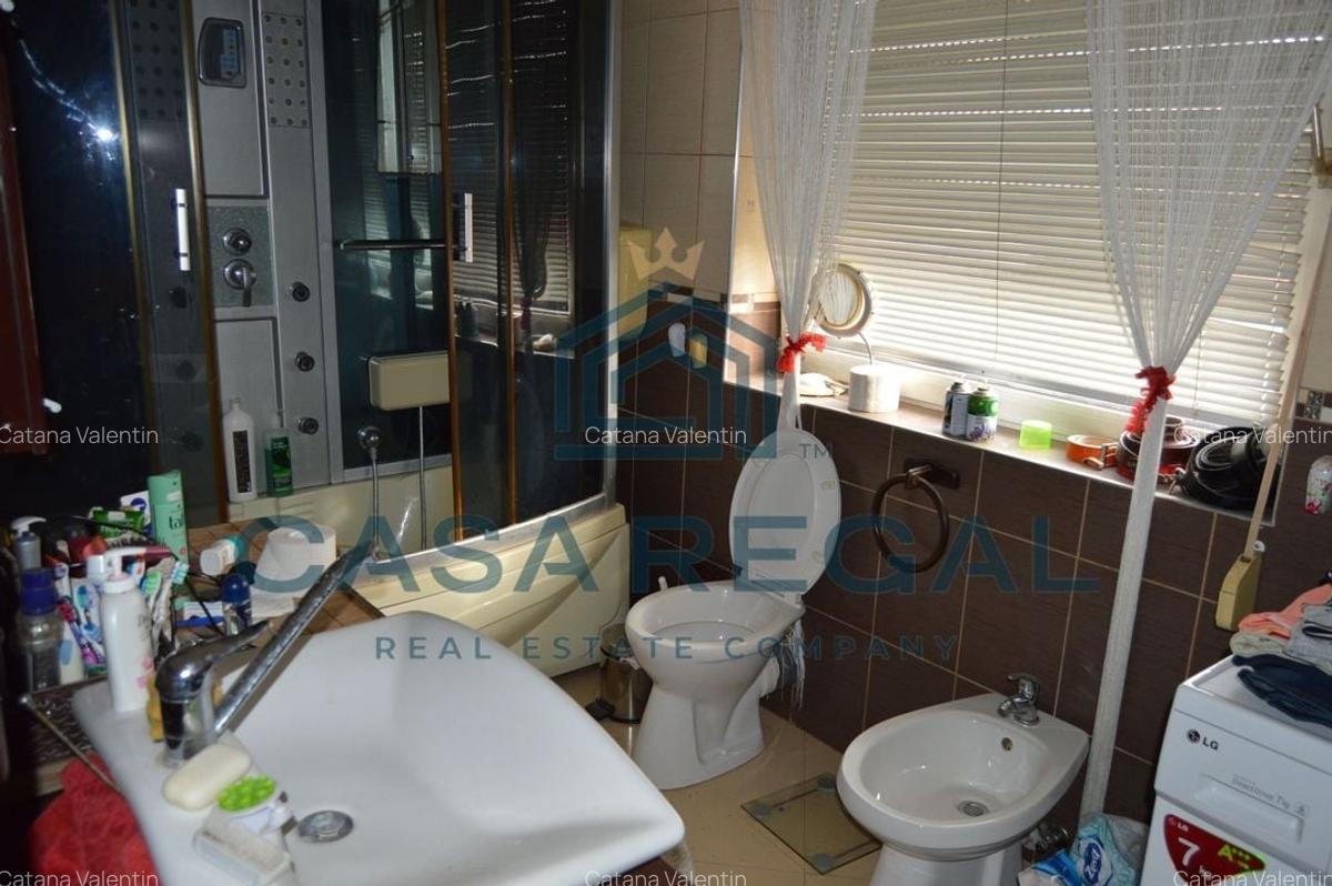Apartament cu 3 camere decomandat în Nufărul - 21