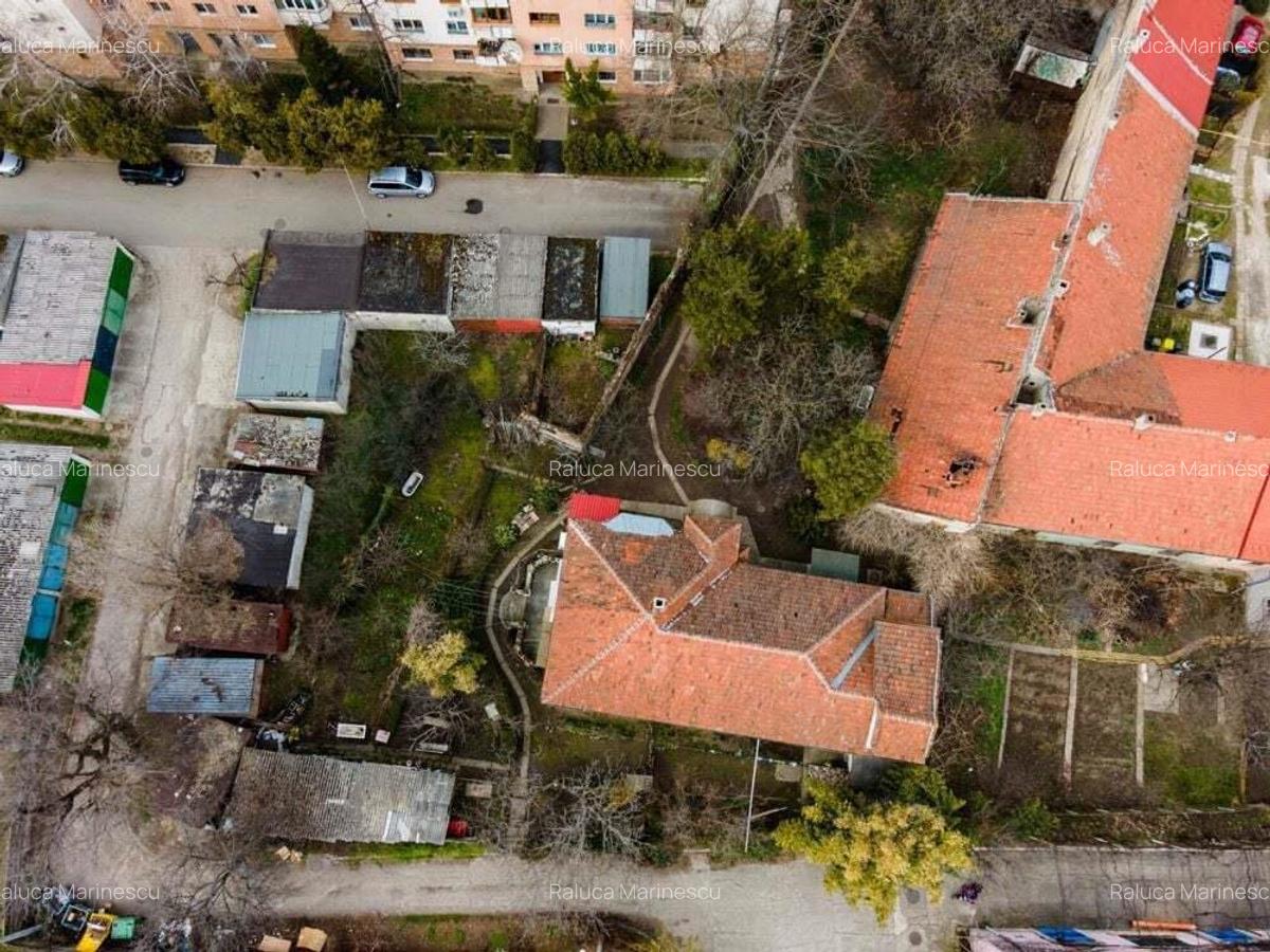 Casa ultracentrala cu teren de 1.474 mp Arad - 8