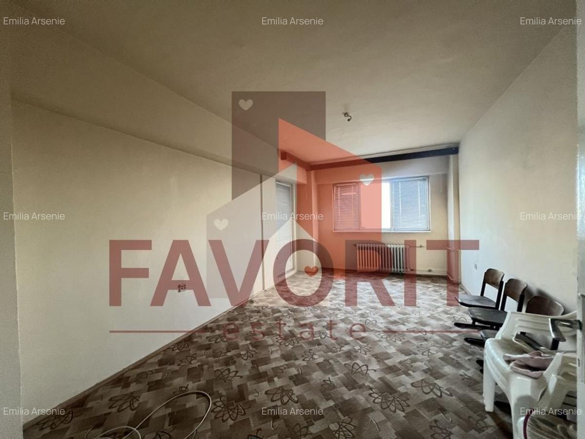 Oportunitate de cumpărare - Apartament 4 camere decomandat, zona Șagului - 3