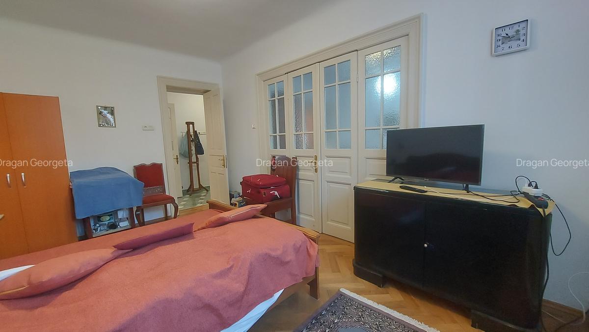 UNIRII-CURTEA DE APEL vanzare  5 camere - 20