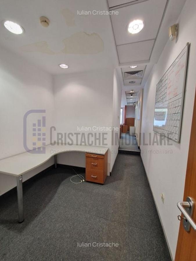 Comision 0! Fostă agenție bancară, 275 mp, clădirea RECOM,  P-ța Muncii - 9