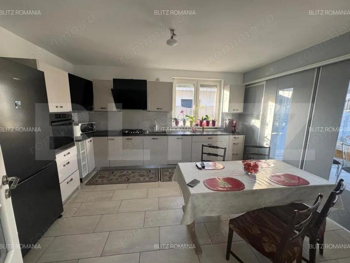 Casa de vanzare ,190mp ,zona Amatiului - 3