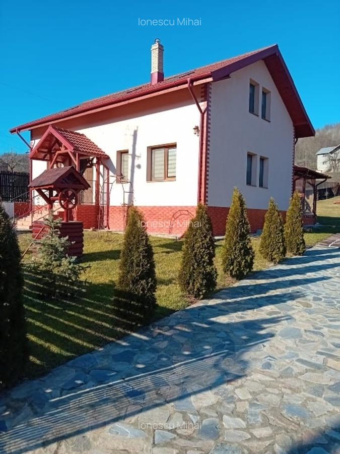 Casa de vacanta pitoreasca P+M (134mp / 1350mp) - 1