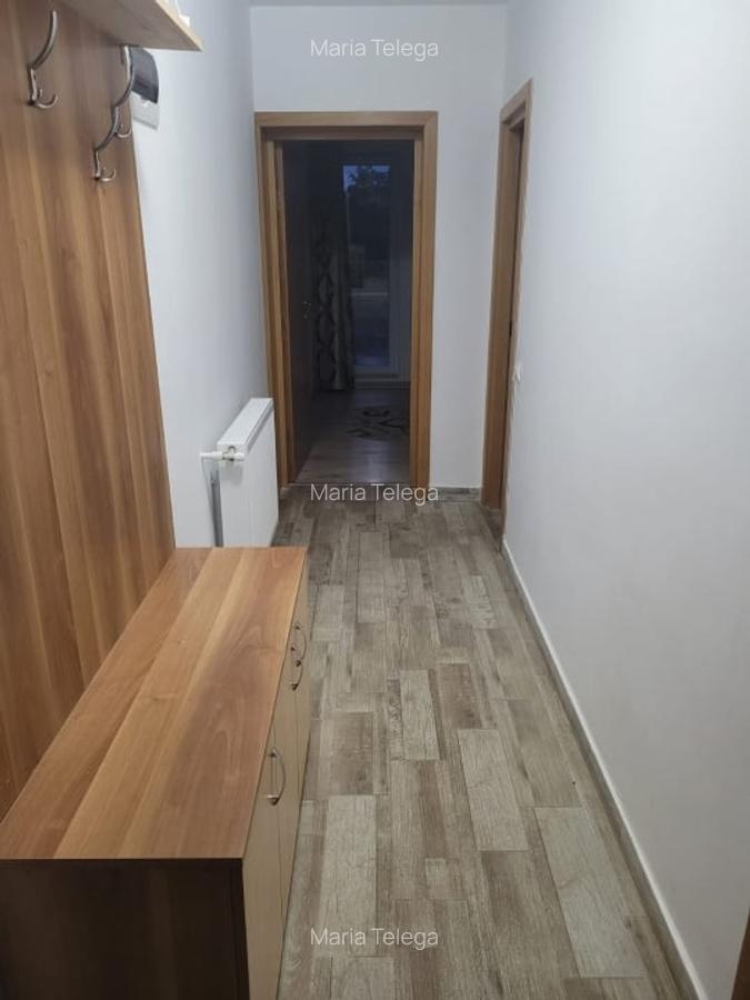 Apartament cu 2 camere decomandat, mobilat în Tractorul - 1