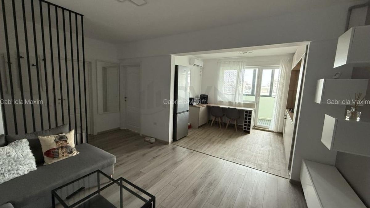Apartament cu 2 camere decomandat în Titan - 3