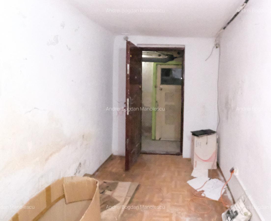 Vanzare apartament 4 camere la  etajul 1 in vila Cotroceni cu garaj si anexe - 12