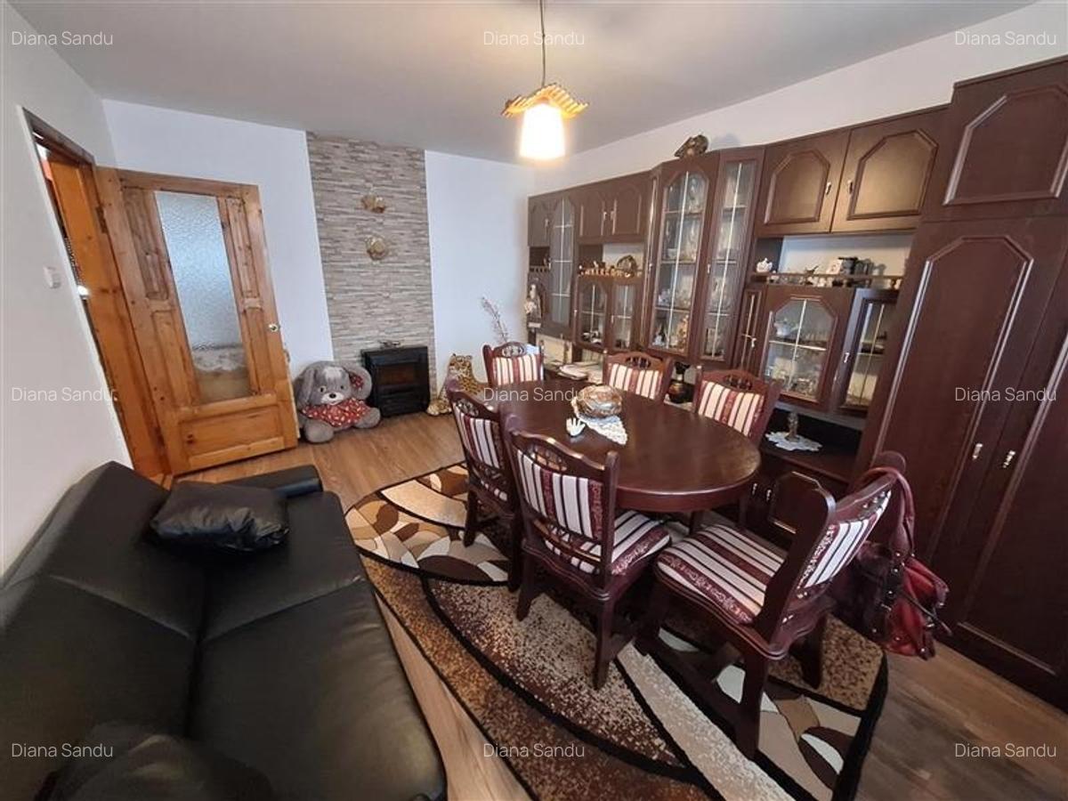 Apartament 3 decomandate, 2 bai, etaj 3 din 4, zona Nord - 3