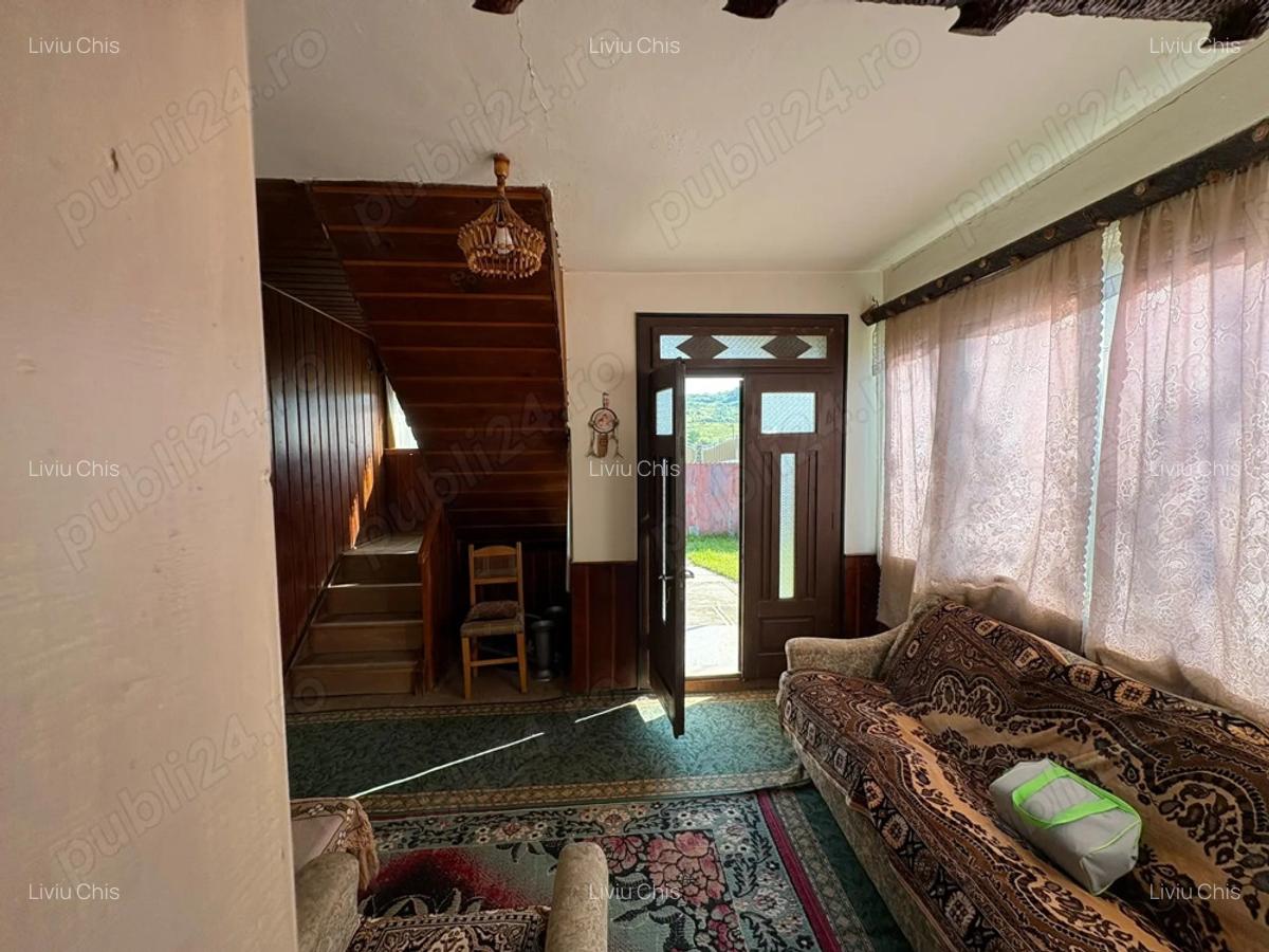 Casa de vanzare cu anexe pe un teren de 754 mp - 8