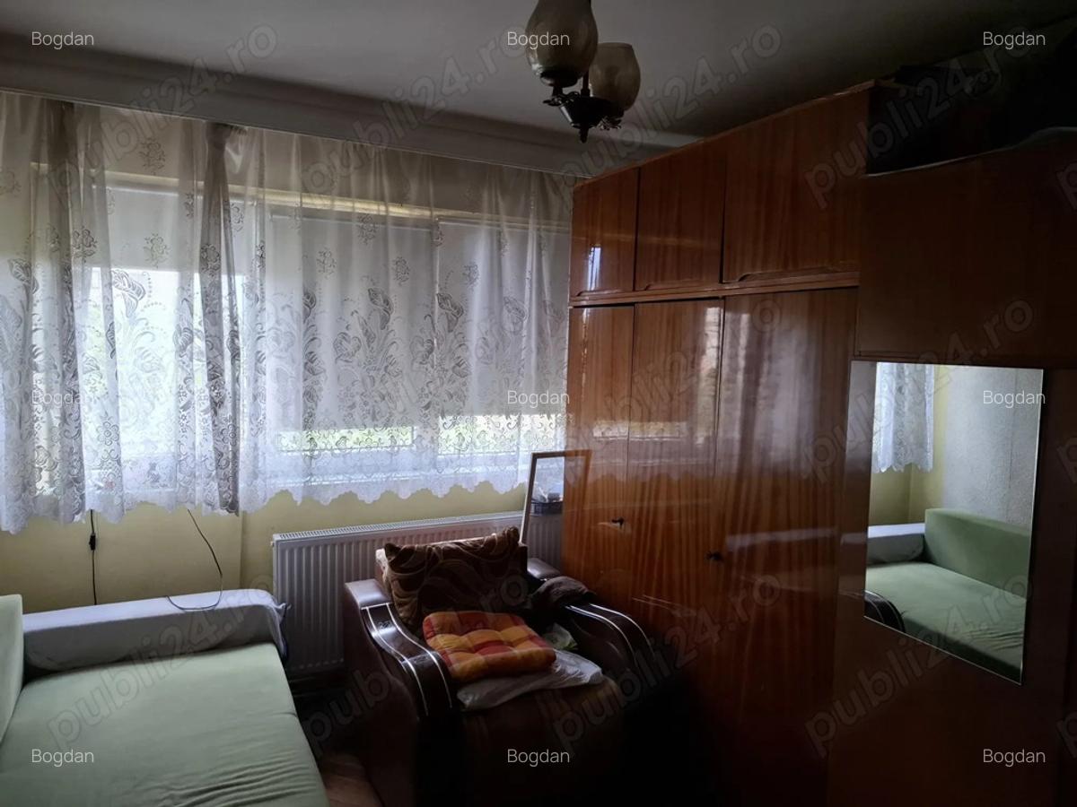 Constanta,ap.2 camere,zona;Piata Abator,decomandat - 2