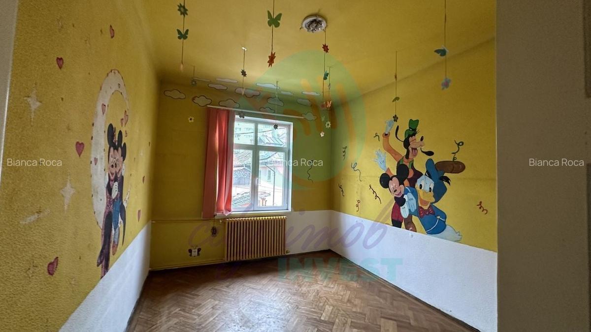 Casa in Vatra Luminoasa cu o curte generoasa - 11