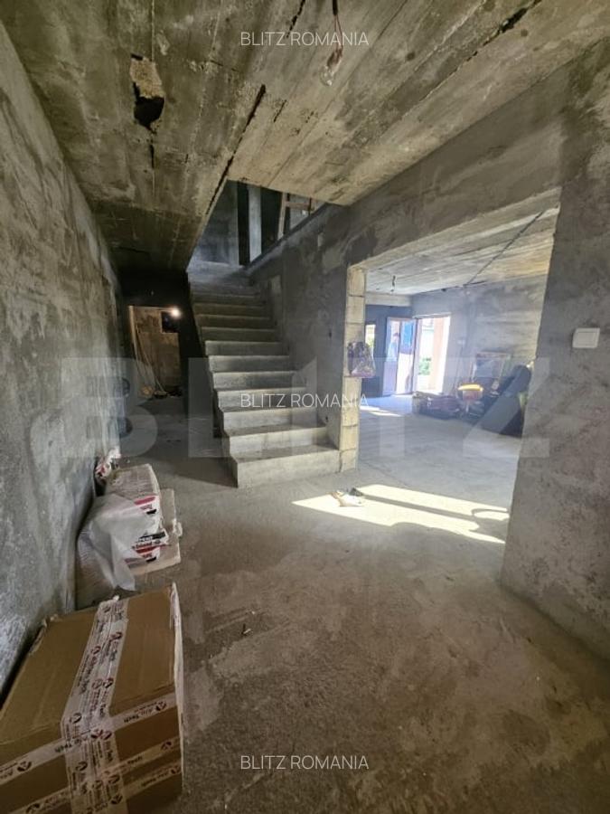 Casa la rosu, de vanzare, 250 mp, zona Slobozia Moara - 13