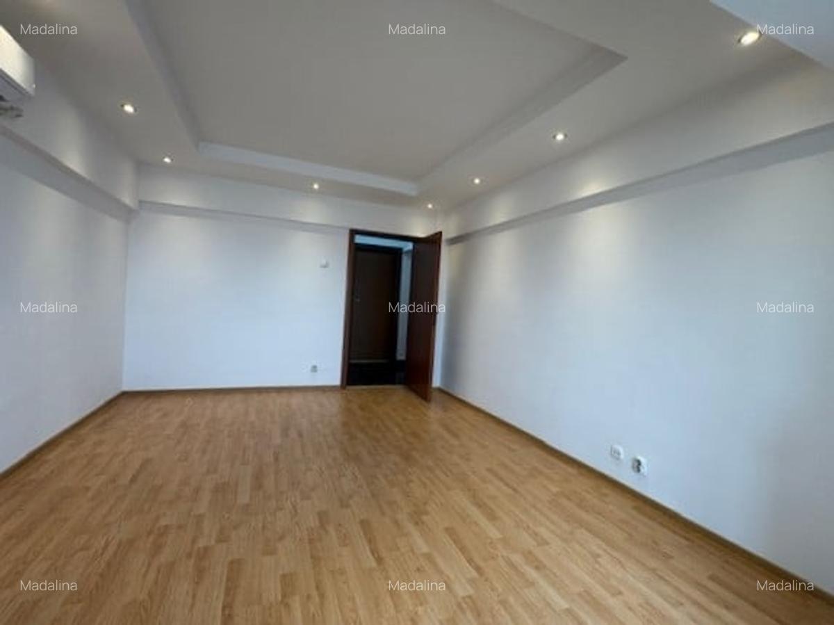 Apartament cu 4 camere decomandat, mobilat în Decebal - 21