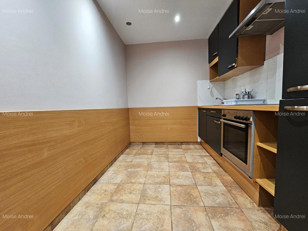 Apartament cu 3 camere semidecomandat în Clăbucet - 9