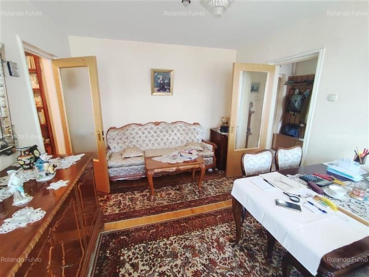 Vanzare apartament 2 camere Tei, mobilat - 10