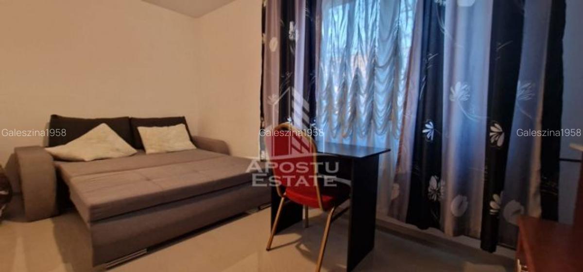 Închiriez apartament central - 5
