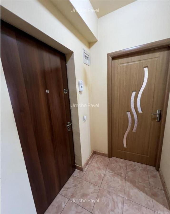 Garsoniera decomandata cu balcon si pivnita zona Turnisor - 7