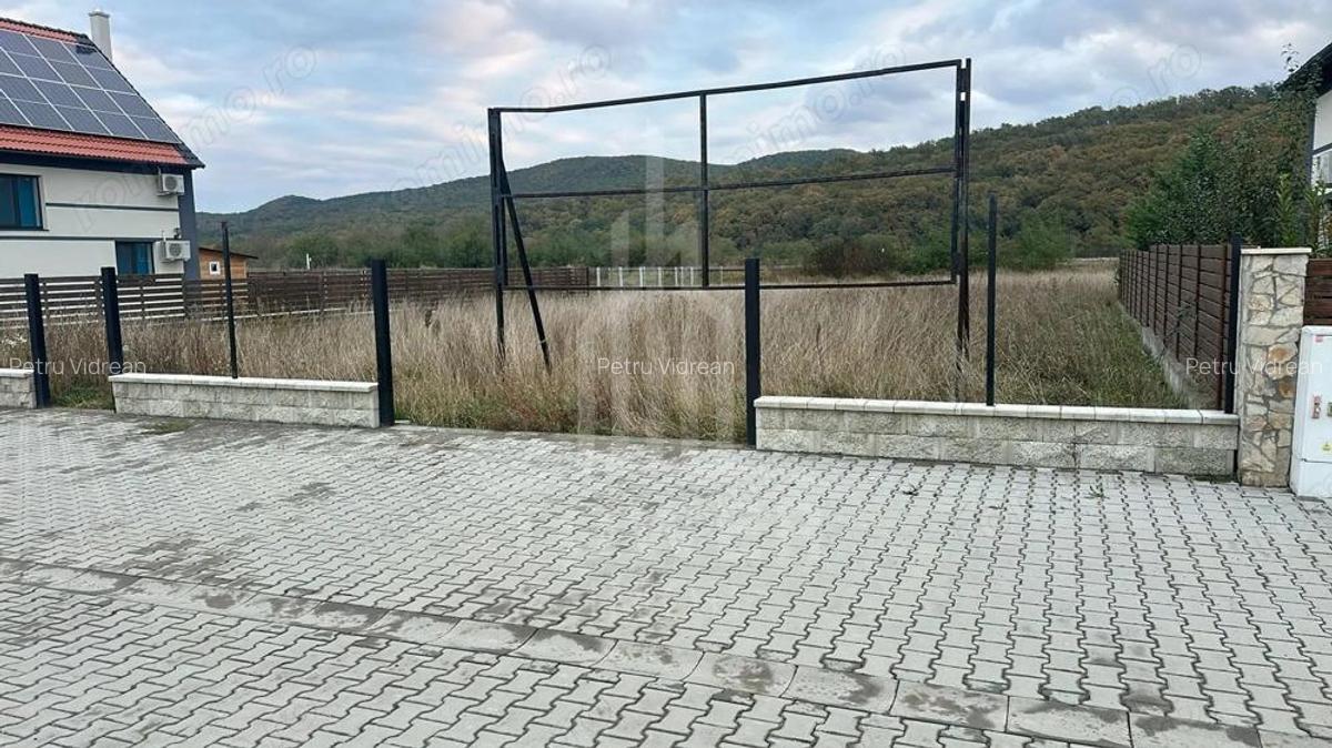 Teren de vanzare in Talmaciu zona lini?tita, cu priveli?te spre mun?i - 4
