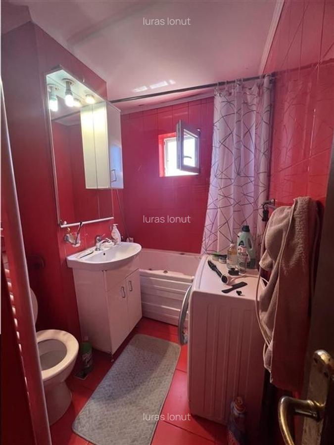 Apartament cu 3 camere decomandat în Rogerius - 10